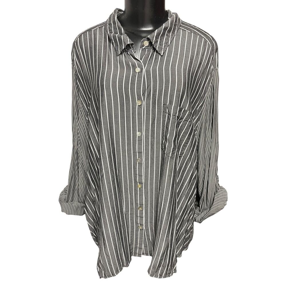 Size 3X Jane & Delancey Striped Roll Tab Sleeve Button Down Womens Top Gray